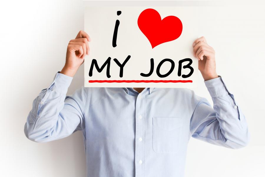 9 Employee Incentive Programs to Skyrocket Productivity For Your Business